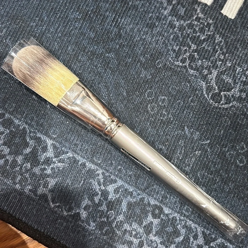 Sephora Professionnel Platinum Collection Foundation Brush #50 new with tags